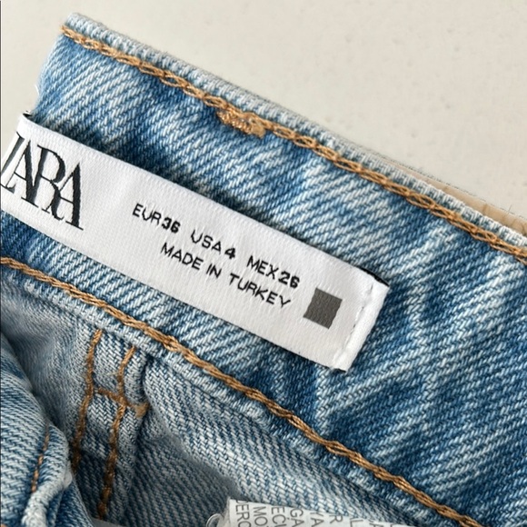 Zara High Rise Blue Distressed Jeans - Picture 9 of 13